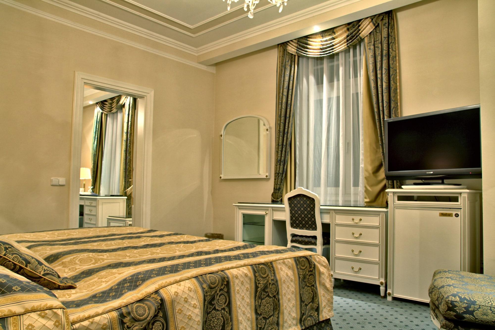 ท็อป คันทรีไลน์ โฮเทล เอสพลานาด สปา แอนด์ กอล์ฟ รีสอร์ต Hotel มาเรียอานซเกลาซนี ภายนอก รูปภาพ
