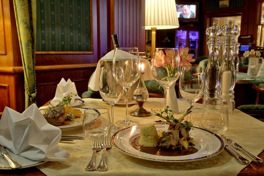 ท็อป คันทรีไลน์ โฮเทล เอสพลานาด สปา แอนด์ กอล์ฟ รีสอร์ต Hotel มาเรียอานซเกลาซนี ภายนอก รูปภาพ