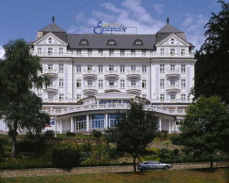 ท็อป คันทรีไลน์ โฮเทล เอสพลานาด สปา แอนด์ กอล์ฟ รีสอร์ต Hotel มาเรียอานซเกลาซนี ภายนอก รูปภาพ