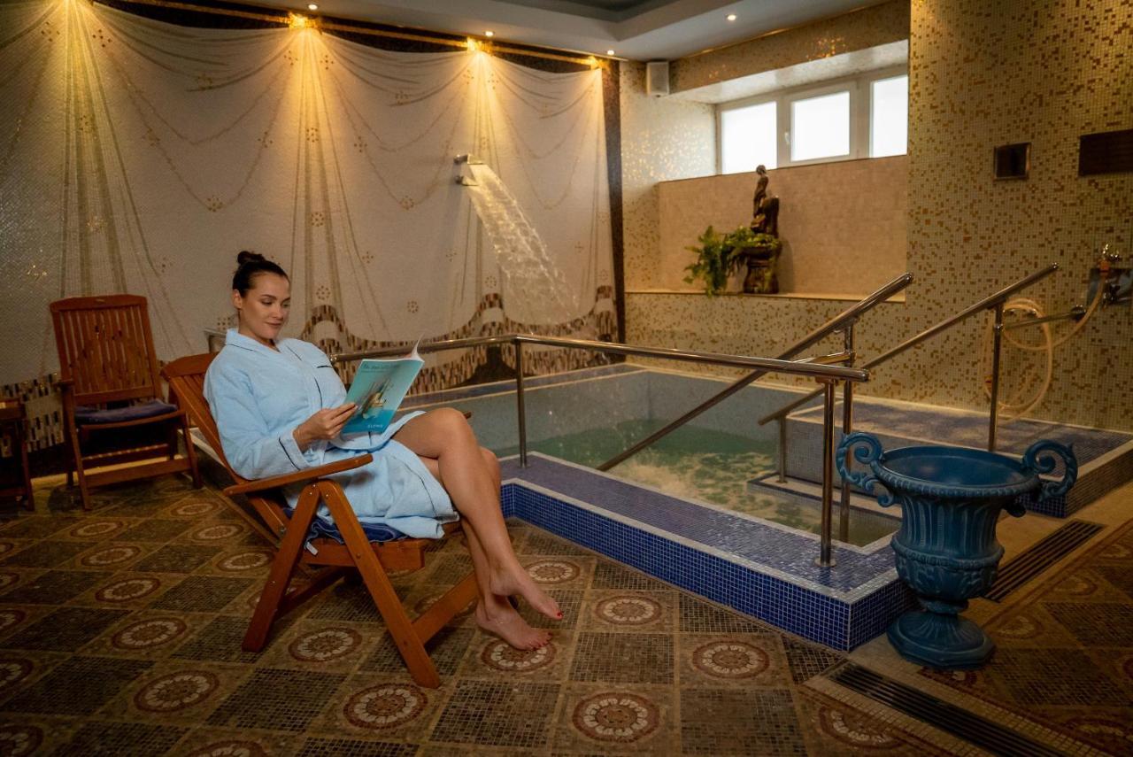 ท็อป คันทรีไลน์ โฮเทล เอสพลานาด สปา แอนด์ กอล์ฟ รีสอร์ต Hotel มาเรียอานซเกลาซนี ภายนอก รูปภาพ